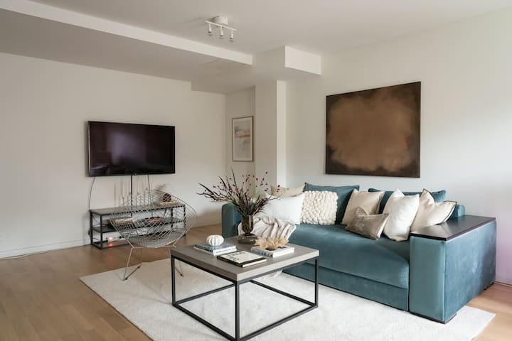 Privat Terrass • T-bana öVer Gatan • 4 Gäster - Solna