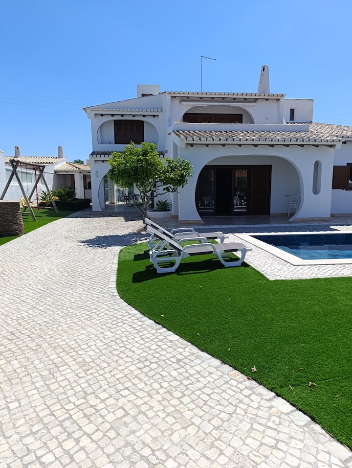 Villa Castelo - Guia