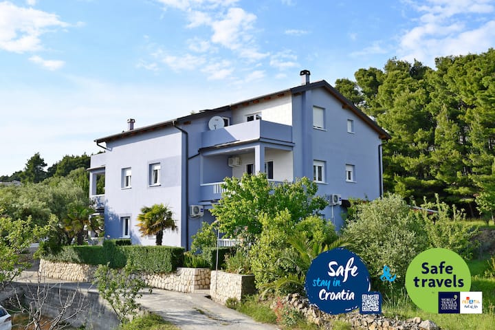 Apartmani Novotny Banjol Rab - Zeleni - Rab