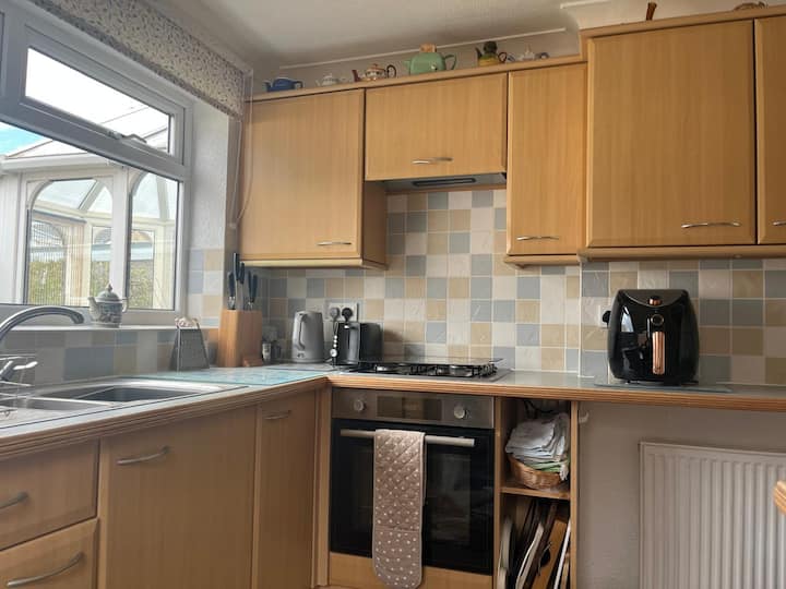 Spacious Bungalow Private Garden Near Filey Beach - Scarborough