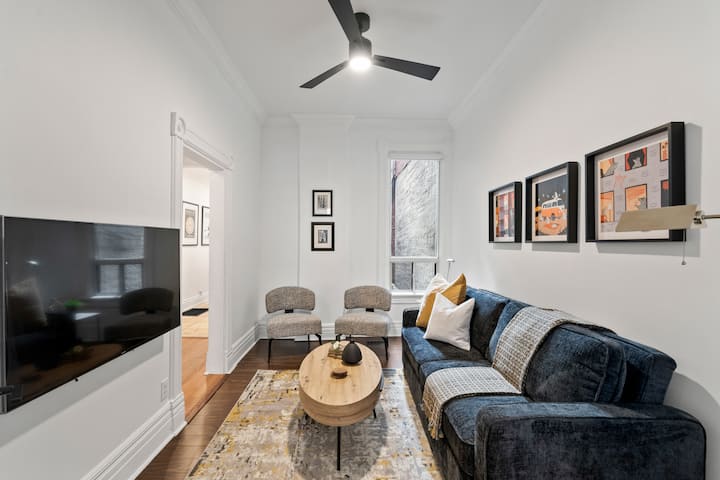 Trinity Bellwoods Victorian Home | Main Floor - Toronto