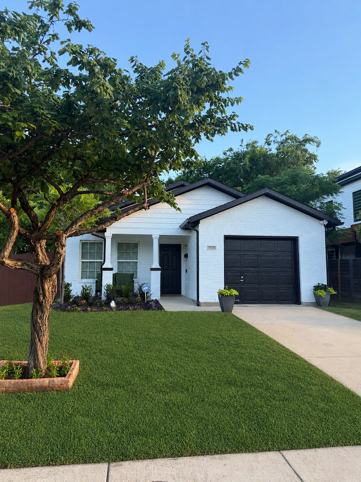 Dallas Home - Dallas, TX