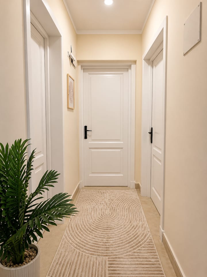 Sky 2 BDR 2 Baths Apt In Rehab City: Additional photos