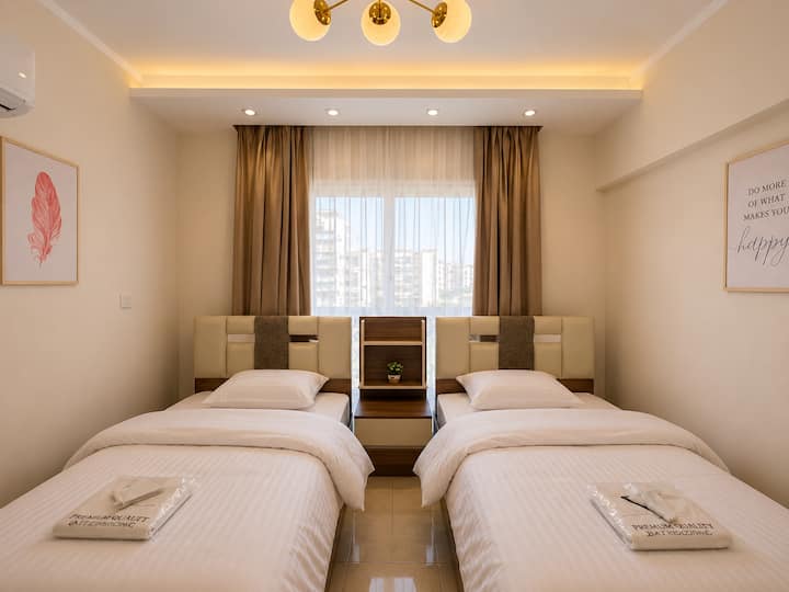 Sky 2 BDR 2 Baths Apt In Rehab City: Bedroom 2