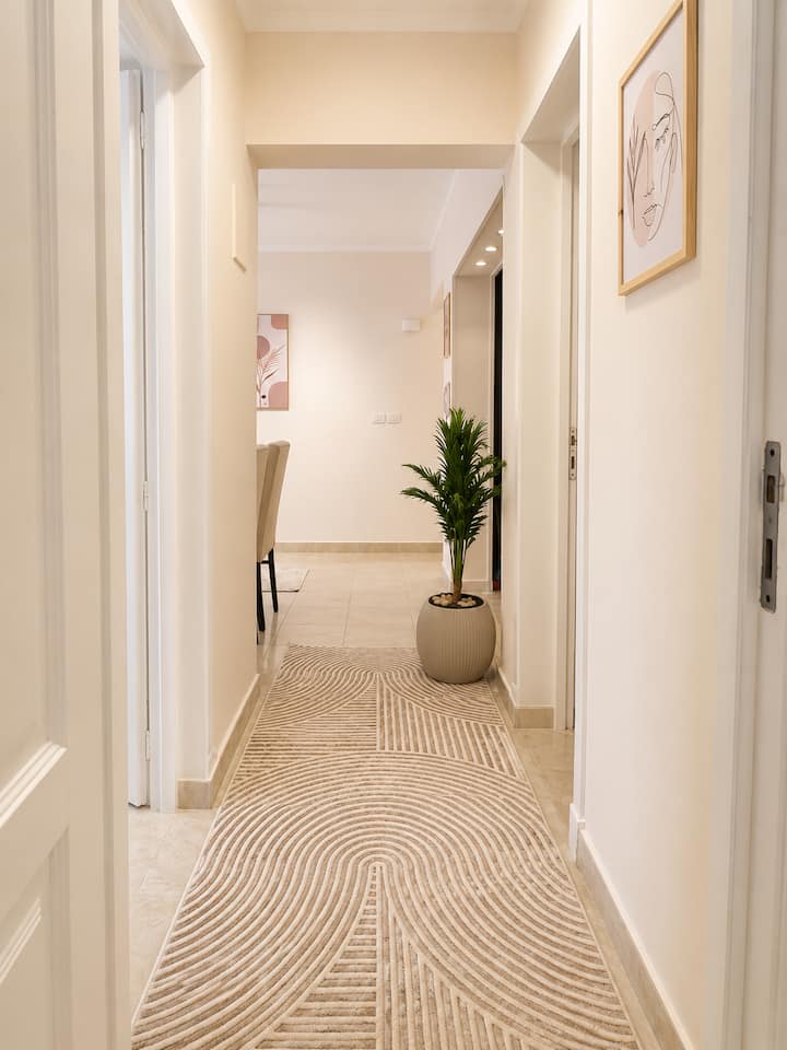Sky 2 BDR 2 Baths Apt In Rehab City: Additional photos