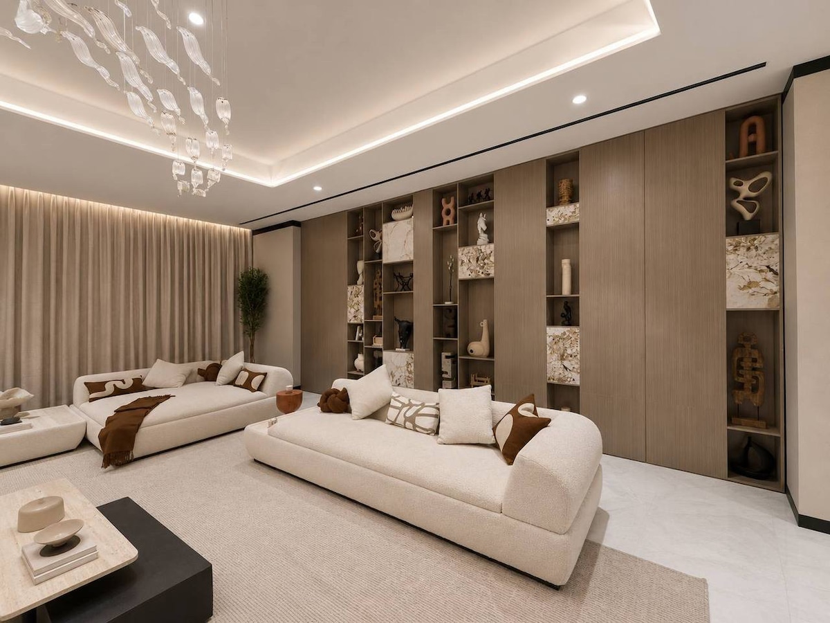 6BR Lamborghini Luxury Villa | Cinema, Spa & Pool