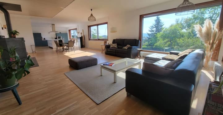 Maison D'exception Piscine Spa
10 Personnes - Besançon