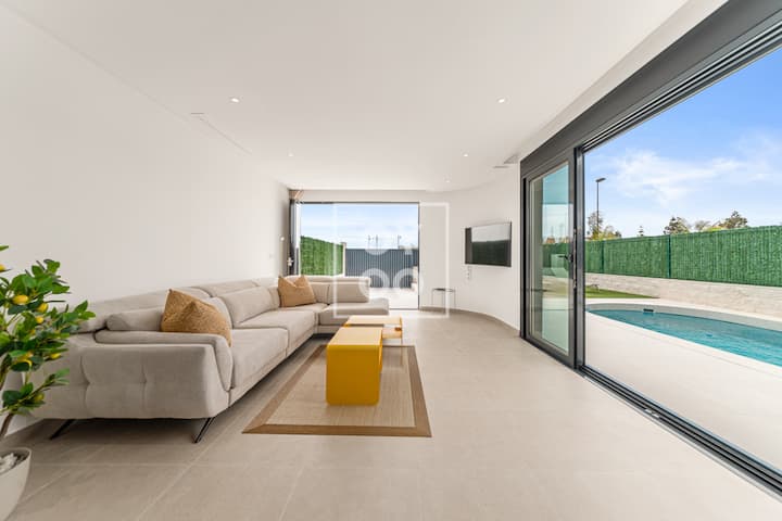 Private Pool & Luxury Design Villa At Serena Golf - Los Alcázares