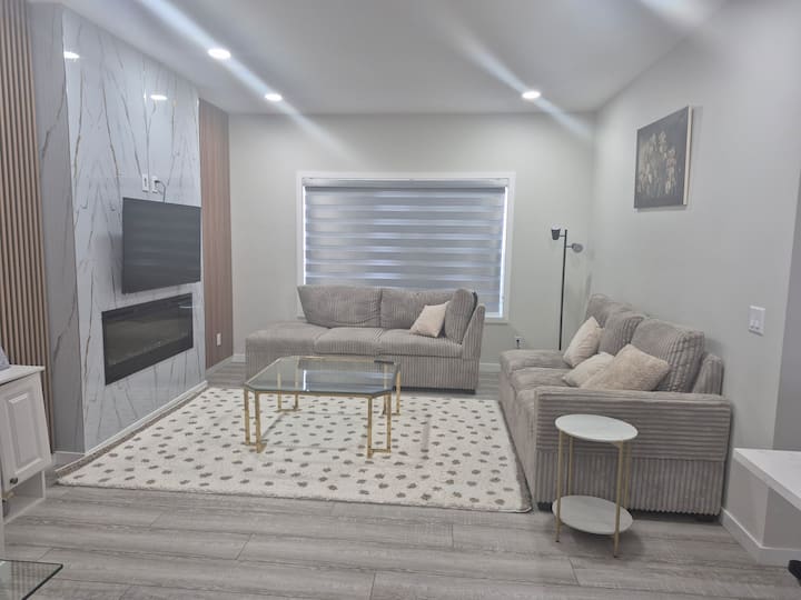 Comfort Place - Airdrie