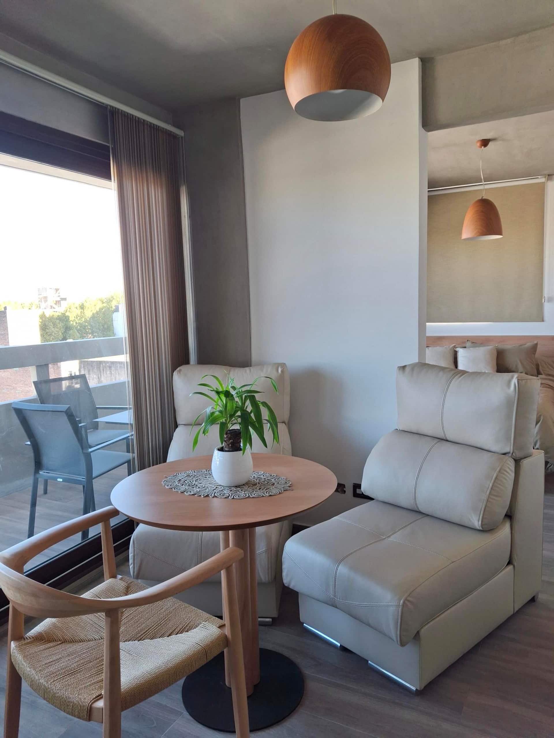 Apartamento com varanda privativa