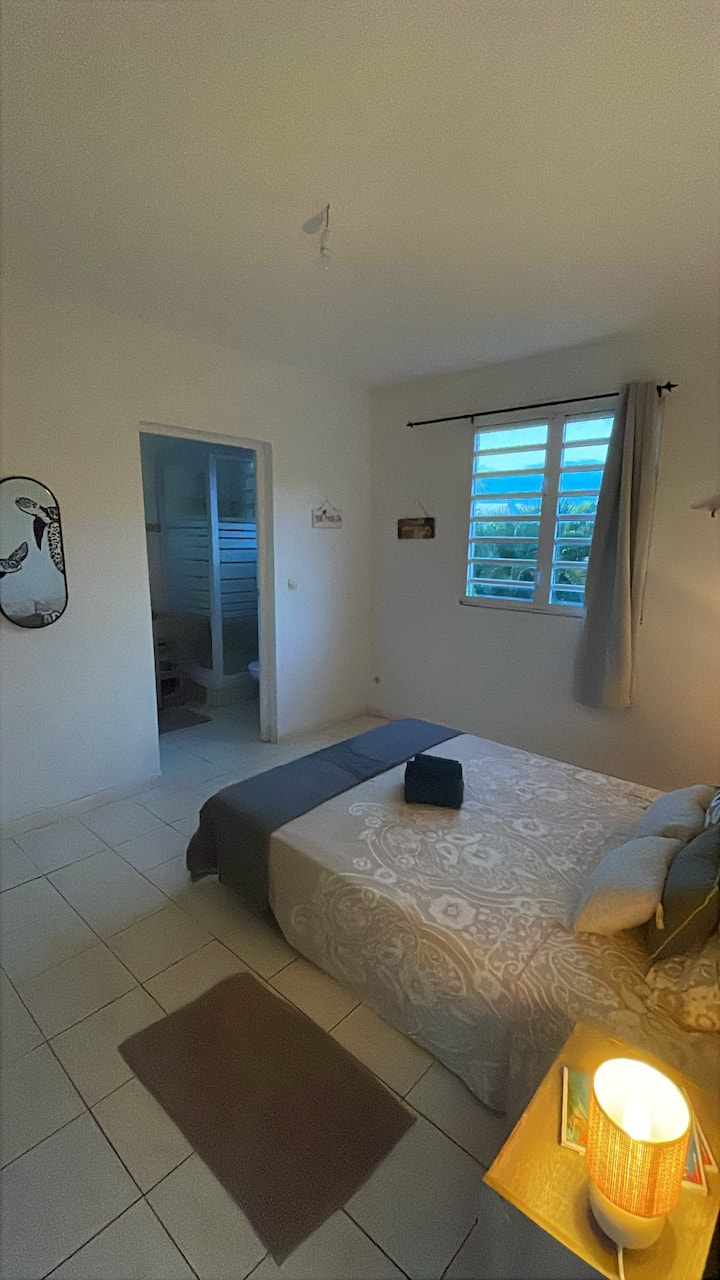 Chambre Et Balcon Terrasse Face à La Mer - Martinica