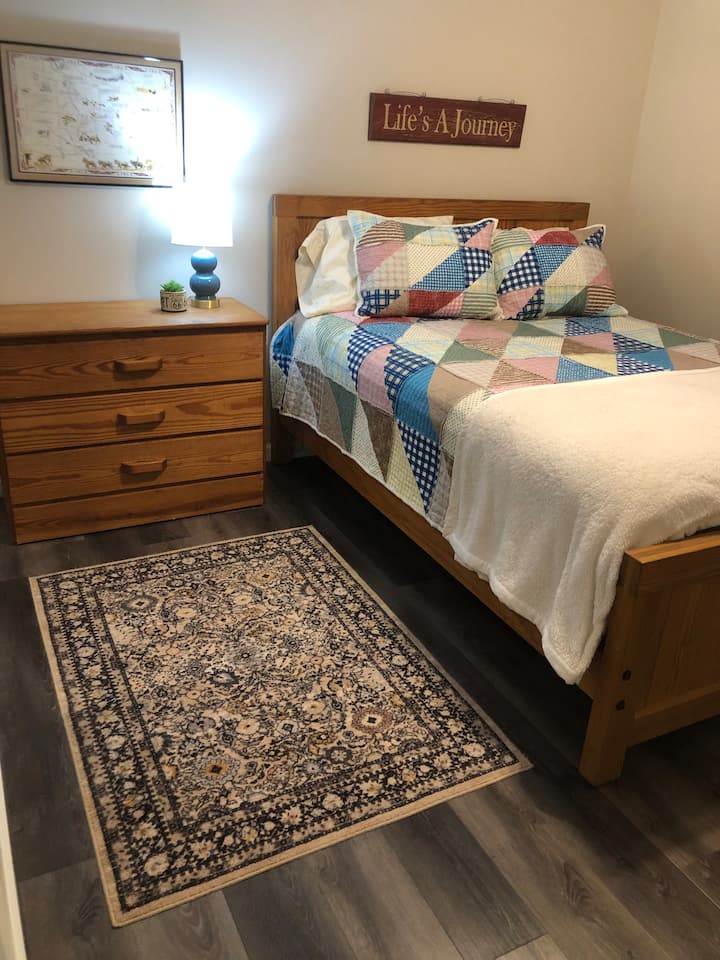 Dormitorio 2, cama tamaño queen