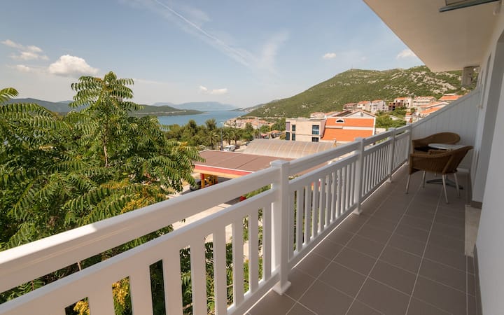 Villa Doris - Room With Balcony And Sea View - 4 - Neum