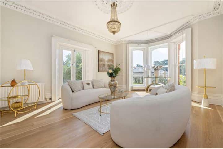 Private Luxury Period Estate Near Dublin - Greystones