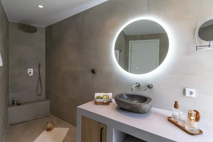 Alia Vourla Suites I - Milos