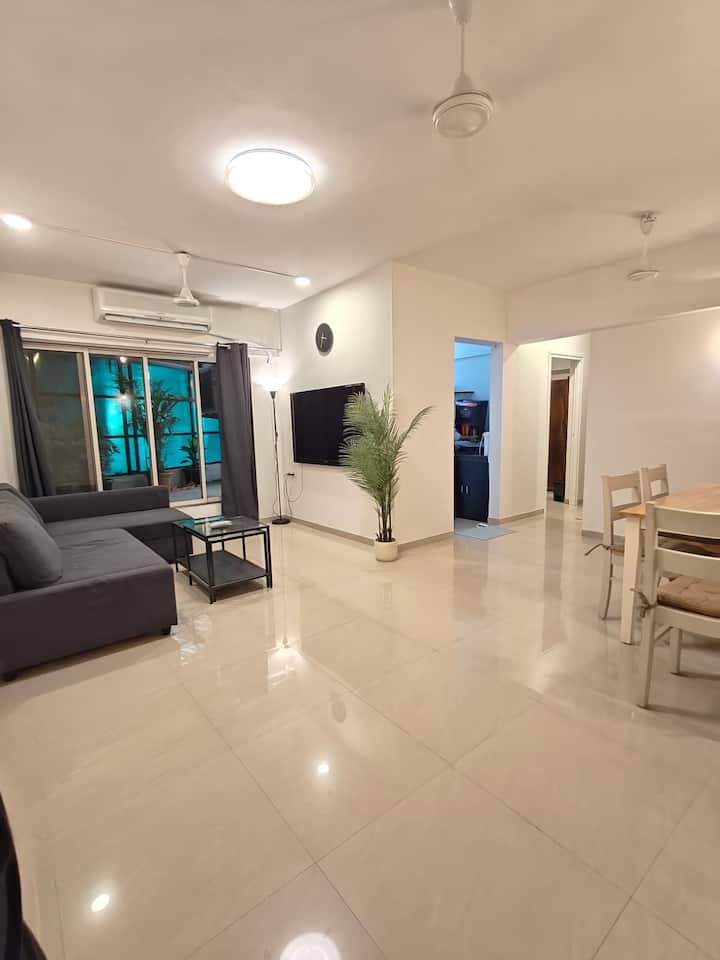 Spacious 2bhk With Terrace - Mumbai (Bombay)