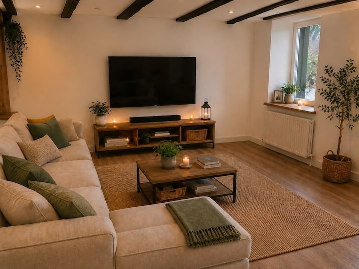 French Farmhouse Dog Friendly Futurescope Sleeps10 - Parthenay