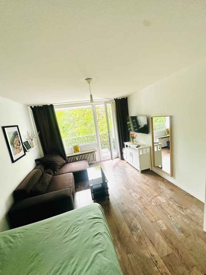 Zentrale Wohnung In Düsseldorf - Düsseldorf
