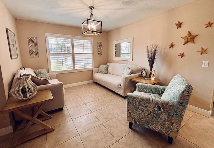Commander’s Coastal Hideaway
Near Santa Rosa Sound - Navarre, FL