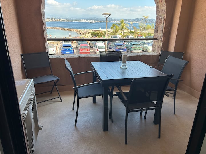 Appartement Avec Magnifique Vue Mer - Plage de Théoule-sur-Mer