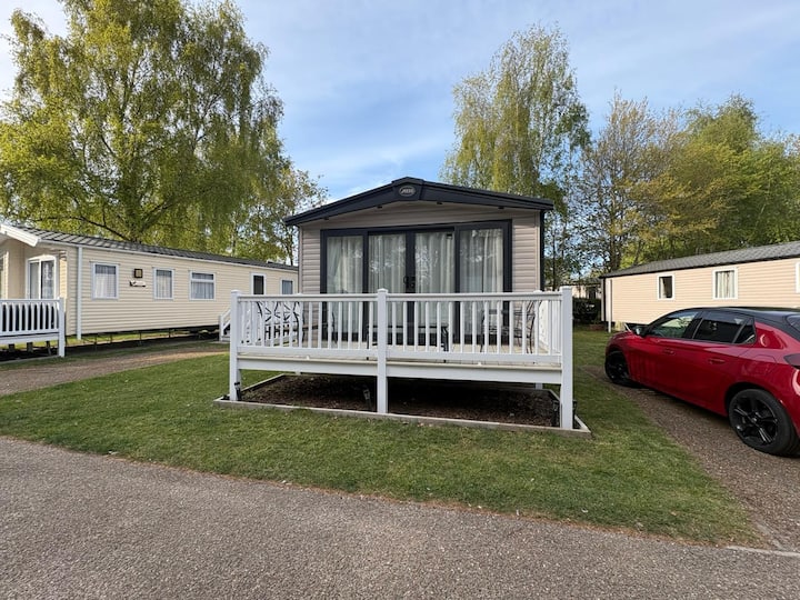 Caravan At Wild Duck, Norfolk Ref 11026sw - Great Yarmouth