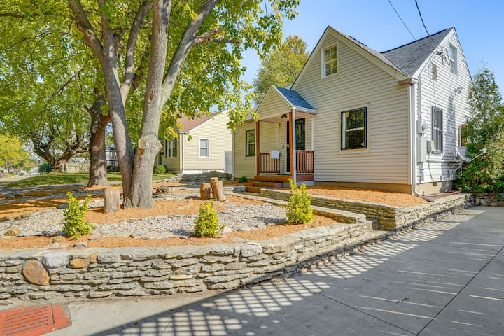 Beautiful Home W/ Pool, Hot Tub And Sauna - Louisville, KY