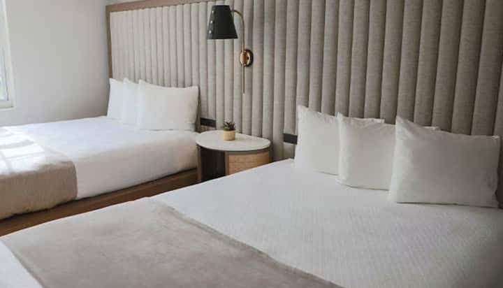 Riverside Hotel | 2 Queen Beds | 2 Units - Fort Lauderdale, FL