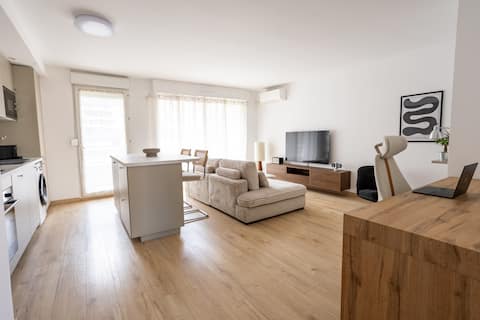 Propriété Airbnb réussie: The Japandi Loft · Clim · Parking Privé · Central à Amidonniers / Compans Caffarelli / Brouardel