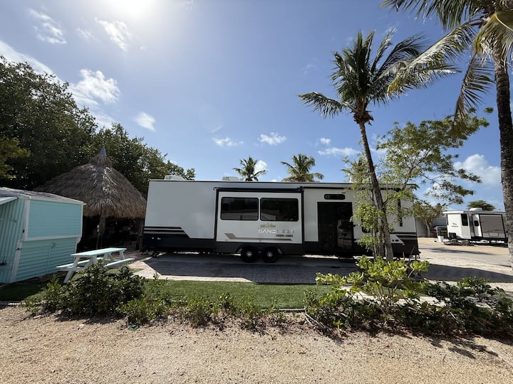 Brand New 2025 Rv 2br + 2 Lofts, 2ba Pool & Marina - Key Largo, FL