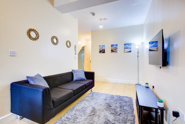 Vibrant 3br City Flat Sleep 6 Deptford High Street - London