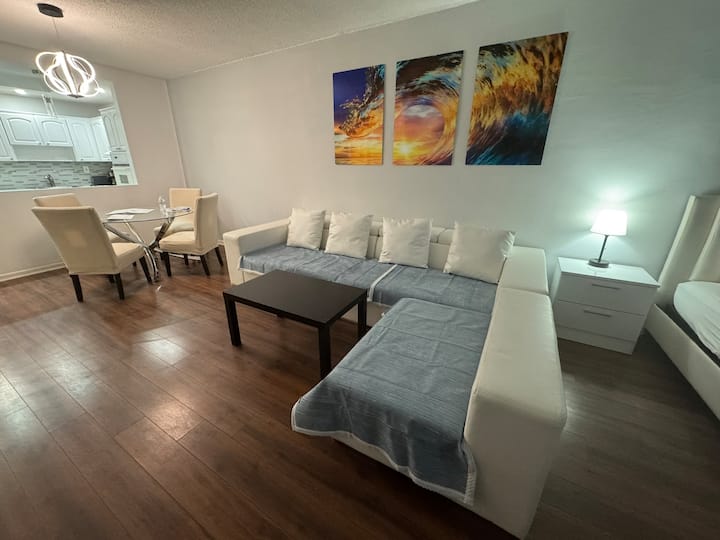 Elegant 1br In Sunny Coastal Paradise - Sunny Isles Beach, FL