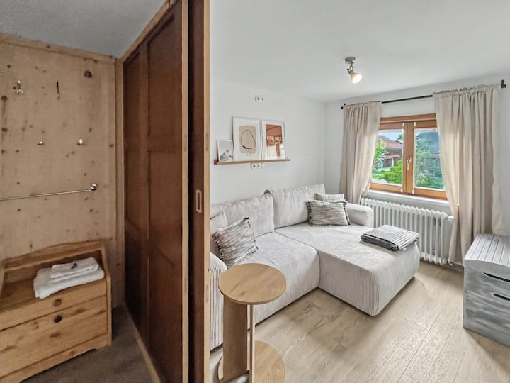 Goldiger Hirsch B&b Apartment Near Lake Alpsee - Immenstadt