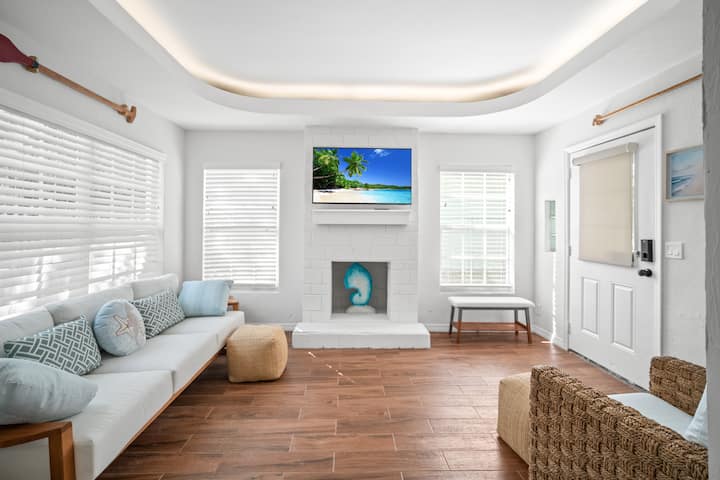 Abc-triplex In Downton-near 5 Ave-beach-old Naples - Naples, FL