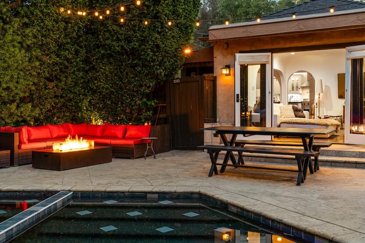 Hollywood Hills Oasis Private Pool, Spa & Fire Pit - Los Angeles, CA