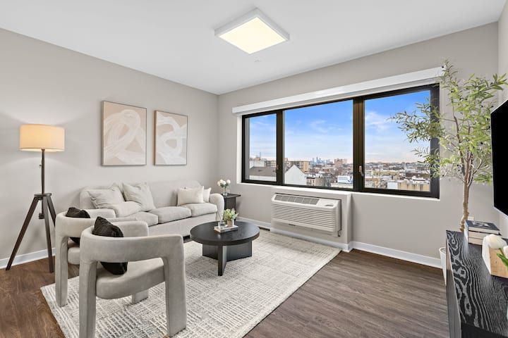 Seamless Living |Nyc Comfort |Partial Skyline View - Manhattan, NY