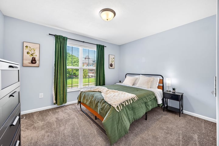 Roadmap Lodging: Central L | Near Cep + Downtown - Columbus, IN