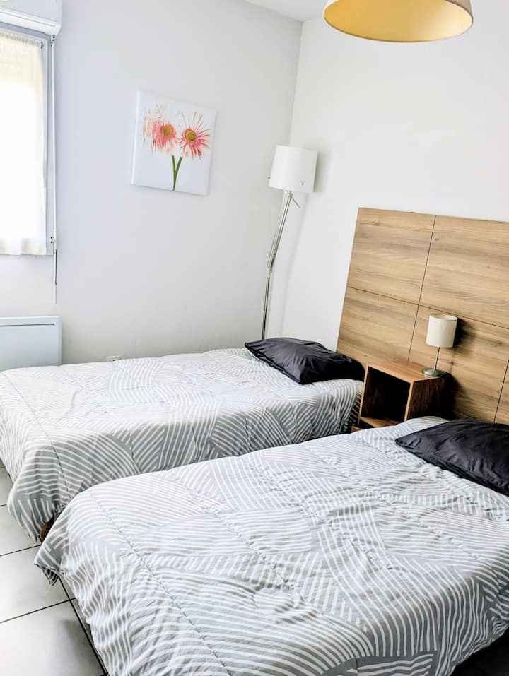 კონდიციონირებადი საძინებელი, 2 ერთადგილიანი საწოლი