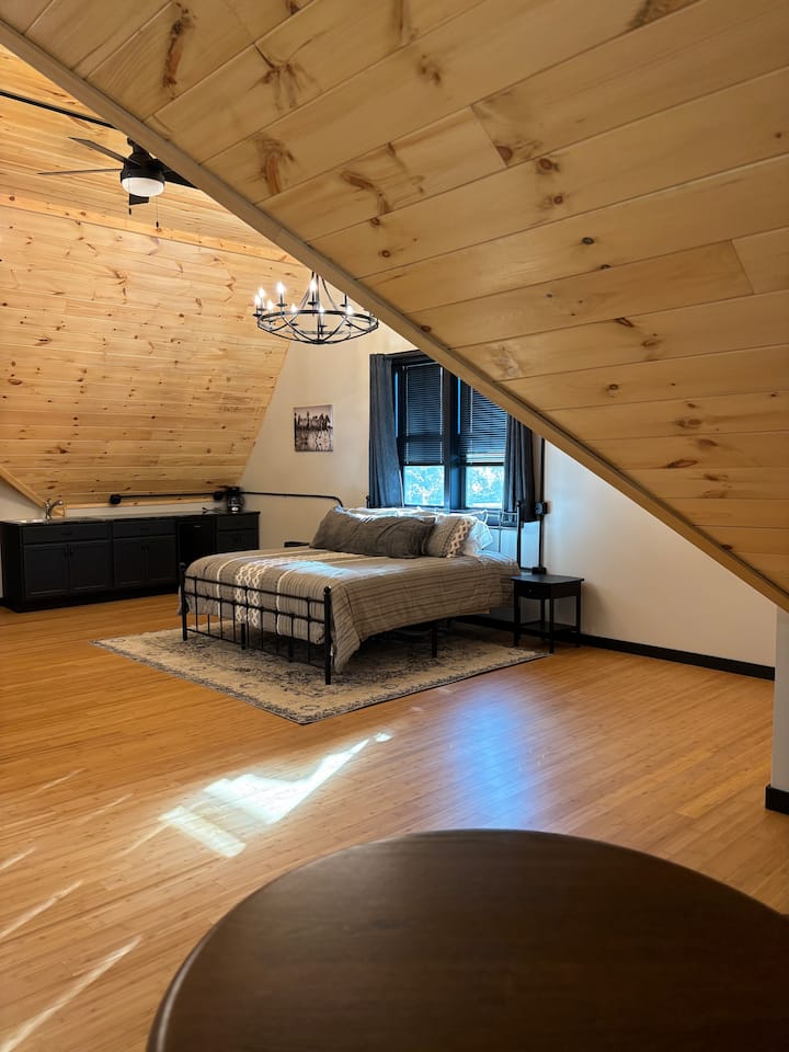 Belwood Barndominium (Hudson Suite) - Conesus Lake, NY