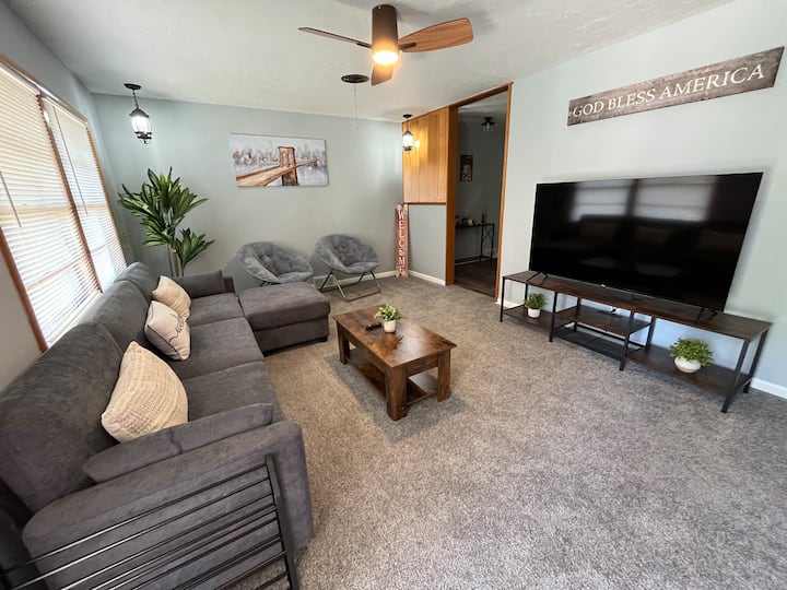 Close To Fort Sill, King Size Beds, New House - Lawton, OK