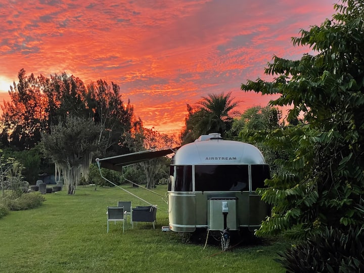 Flying Cloud Airstream Retreat - Homestead, FL