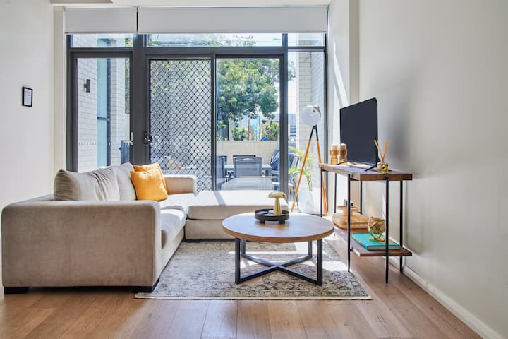Luxury 3-bedroom Terrace In Alexandria - Rosebery