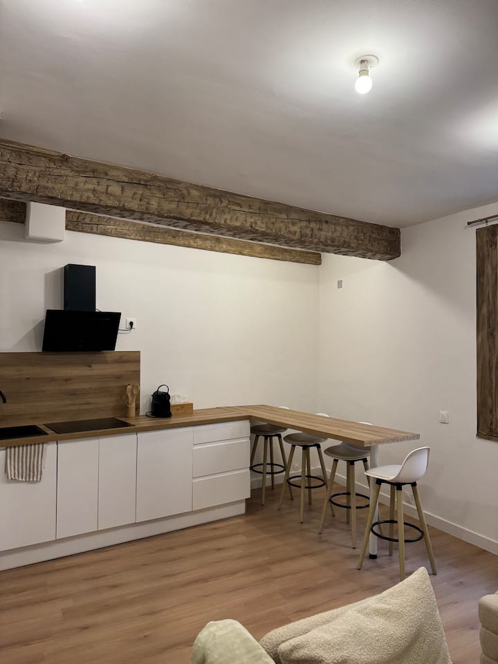 Arènes à 2 Min | T3 Premium |6 Pers |Clim & Cachet - 尼姆