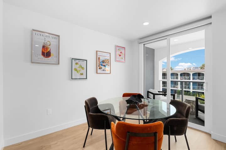 Harbor Side Retreat – Modern & Stylish 1br - Marina Del Rey, CA