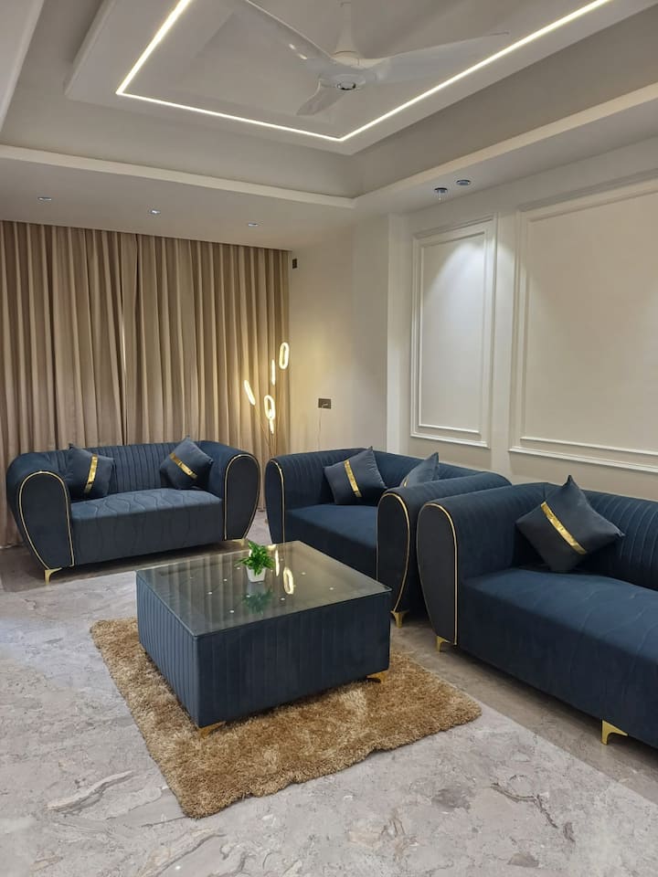 The Perfect Place Dlf Phase 1 Gurugram - Gurugram
