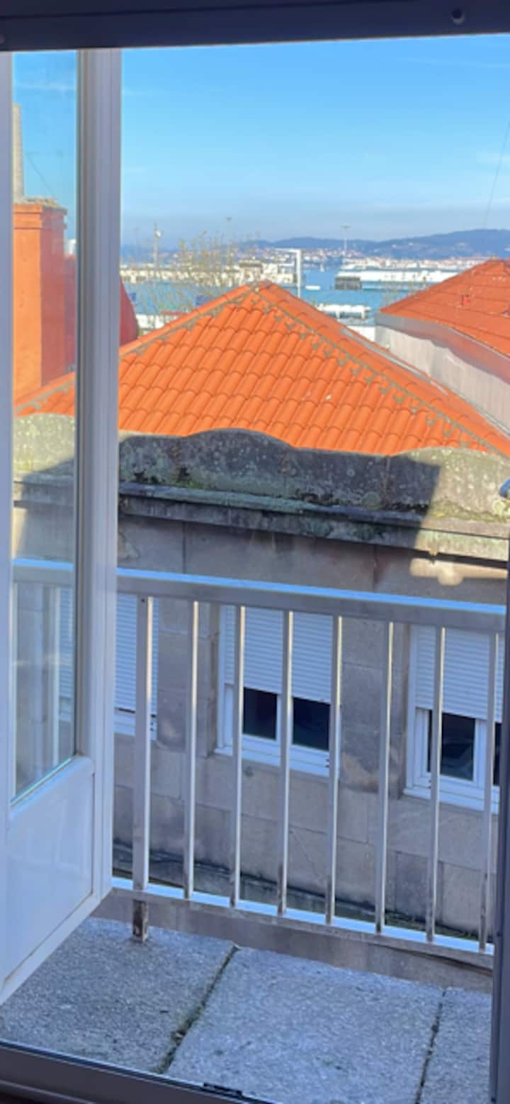Estudio En El Barrio Histórico De Vigo - Vigo