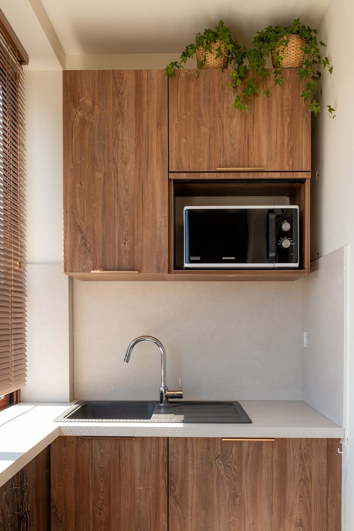 Studio Bohème Rénové Avec Vue Montagnes - Parking - Biarritz