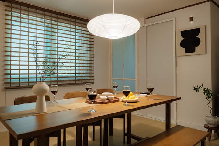 [New Open] 혜화역/대학로/낙산공원/성균관대/경복궁/창덕궁/Ddp/명동 - South Korea