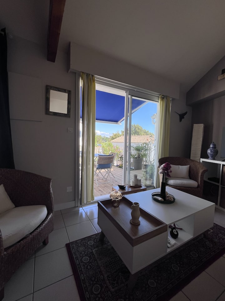 Maisonnette De Vacances Entre Plages Et Falaises - Meschers-sur-Gironde
