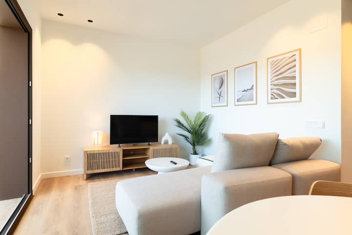 Can Milà | Signature Apartment Double Bed (202) - Sitges