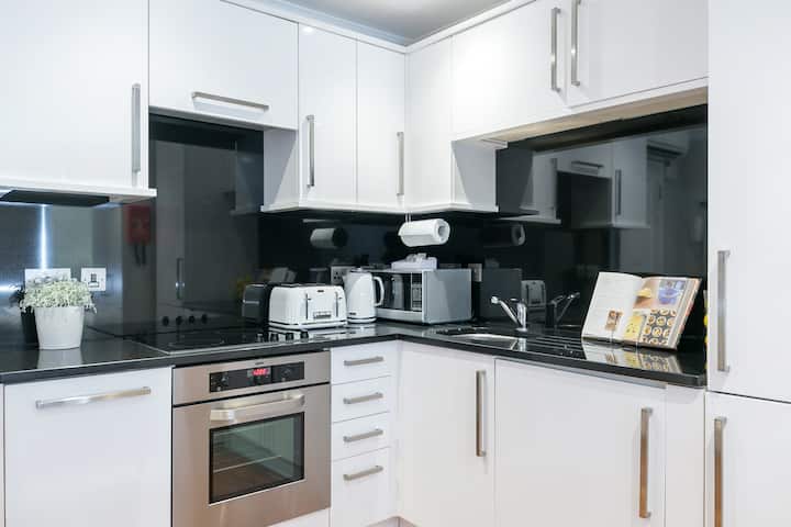 Deluxe Sleek Studio With A/c In Paddington - Estación de Paddington - Londres